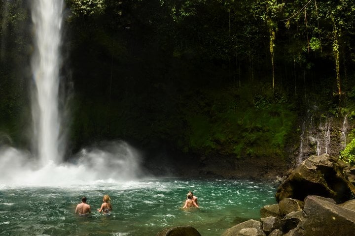A cavalo até a cachoeira La Fortuna - Imagen 4