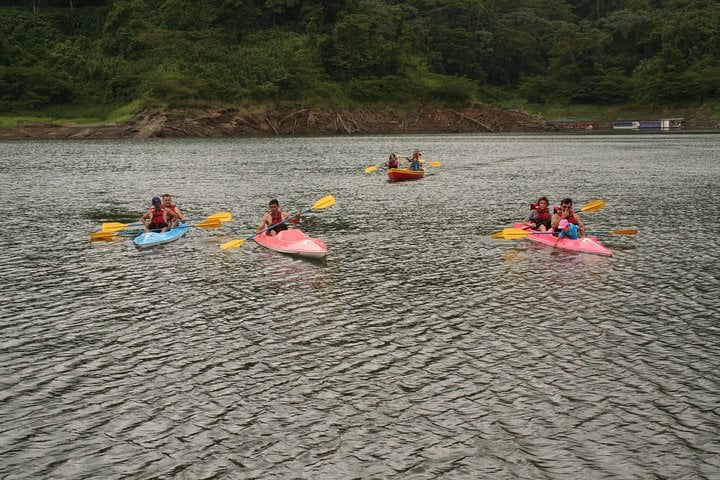 Lago Arenal en kayak - Imagen 3