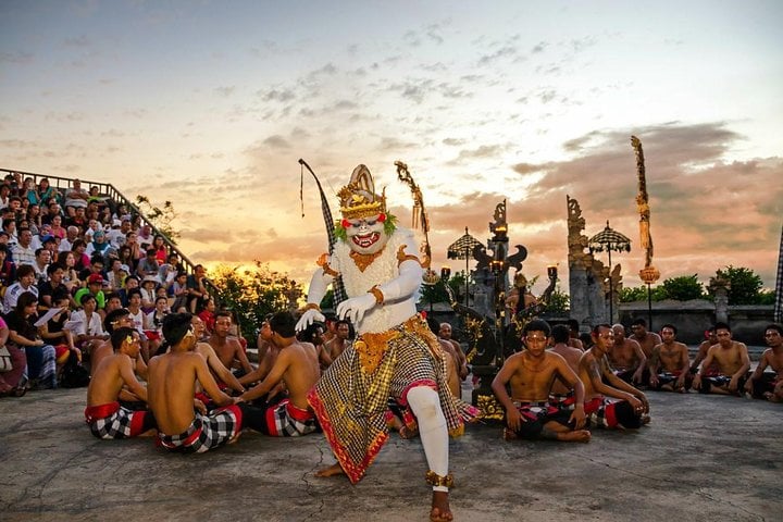 Bali Clásico con el Templo de Uluwatu - Imagen 2