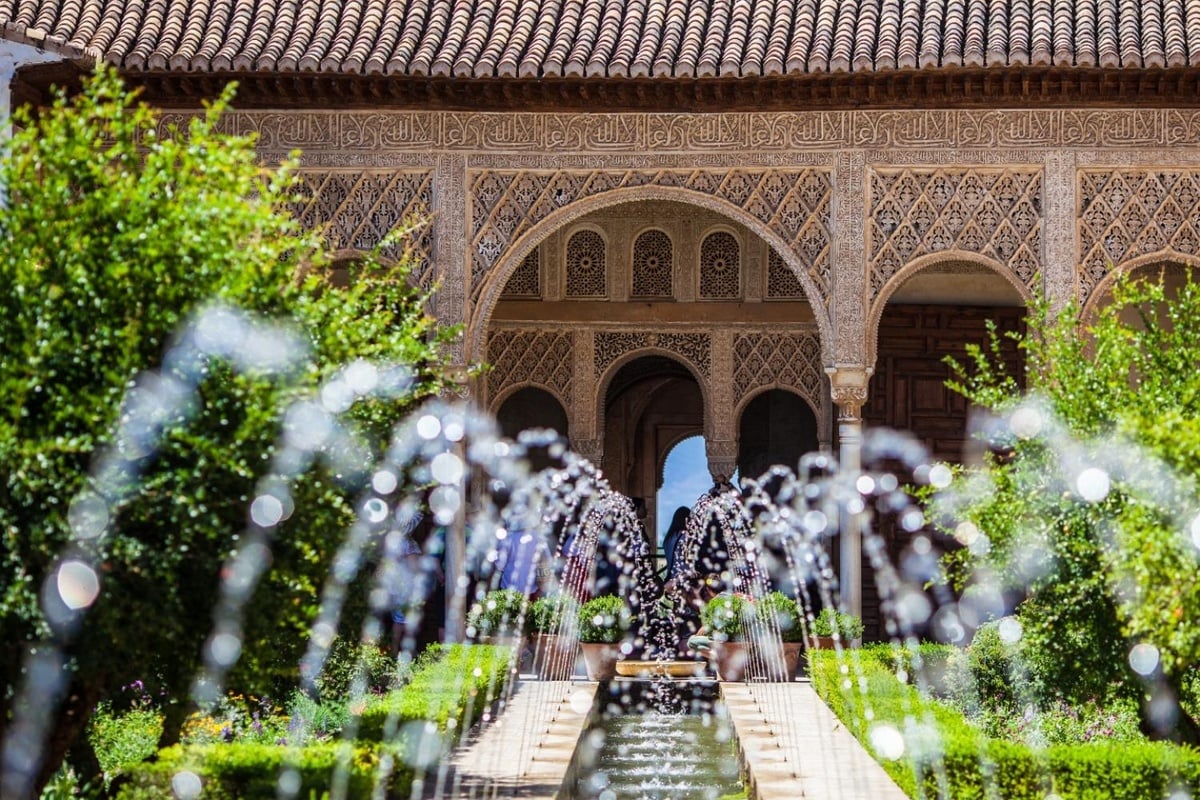 Alhambra: Alcazaba y Generalife con guía - Imagen 4