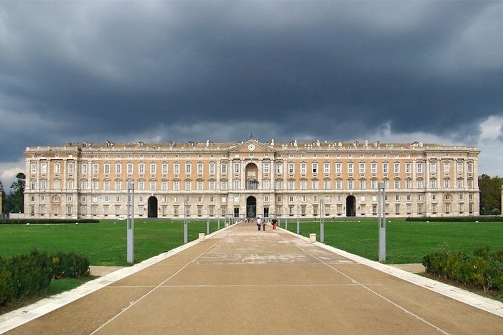 Palacio Real de Caserta en grupo pequeño - Imagen 4