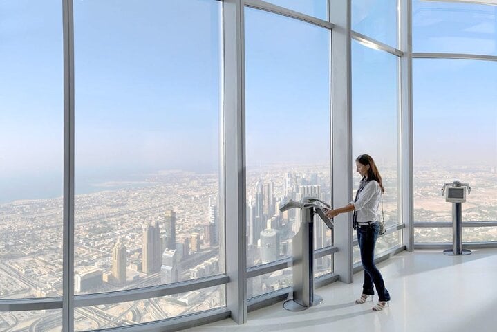 At The Top Burj Khalifa com chá da tarde - Imagen 4