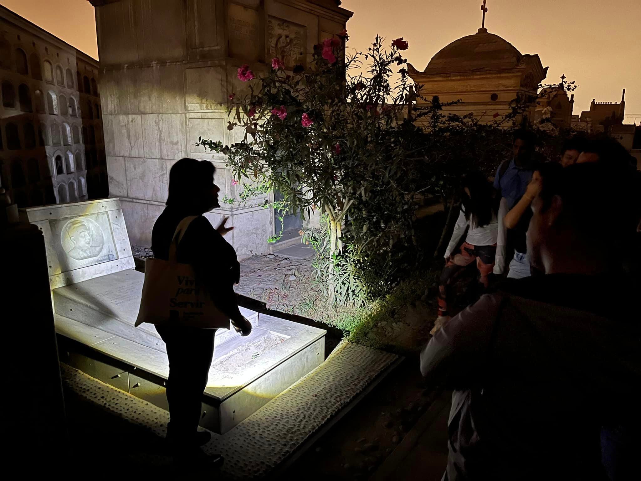 Tour nocturno al Cementerio del Terror - Imagen 4
