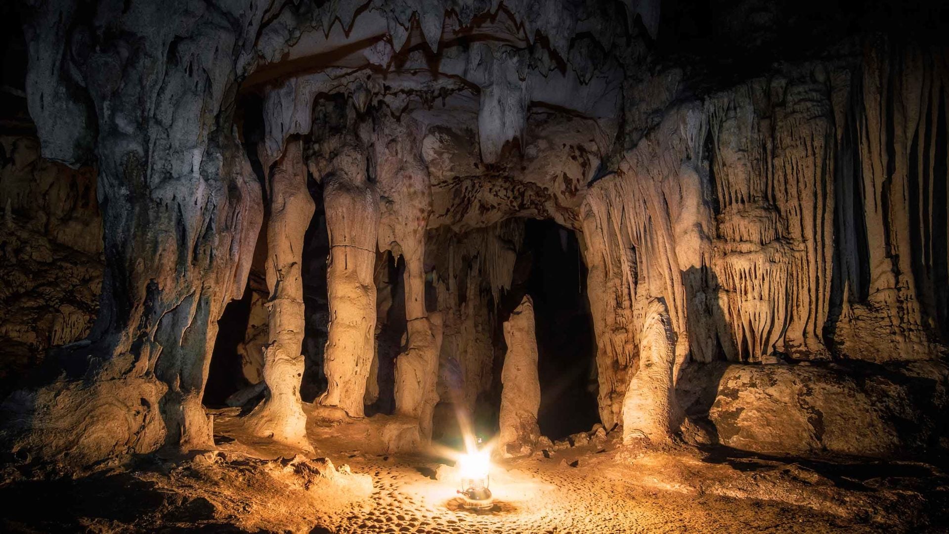 Sarcófagos de Karajía y cuevas de Quiocta - Imagen 4