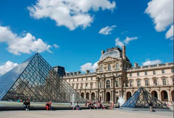 Louvre Reserved Entry and Hop-On Hop-Off - Imagen 3