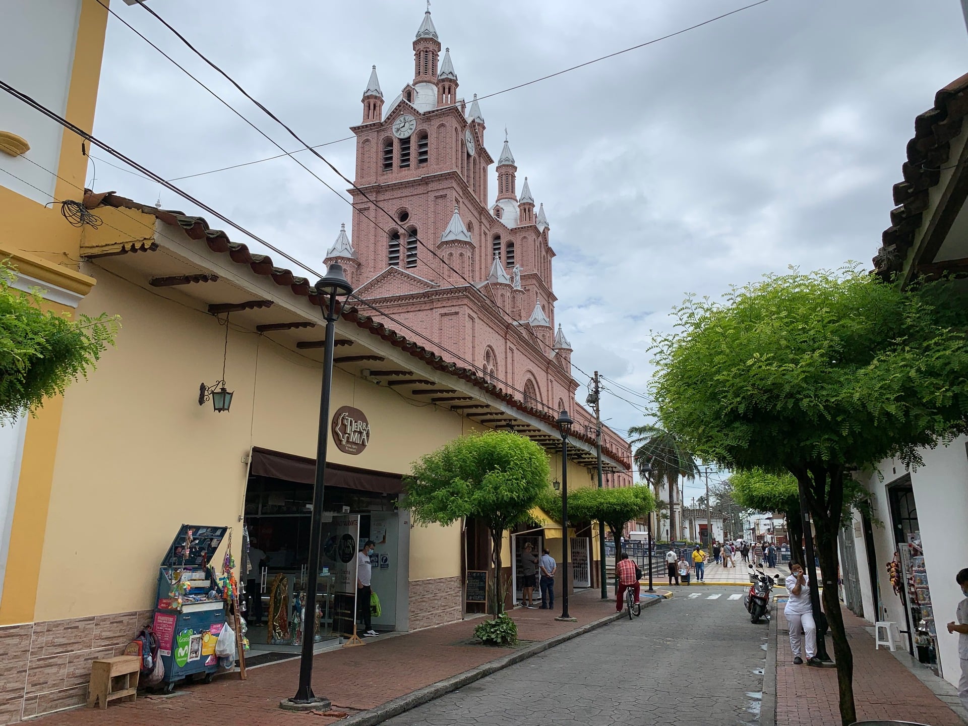 Milagroso de Buga: visita religiosa - Imagen 4