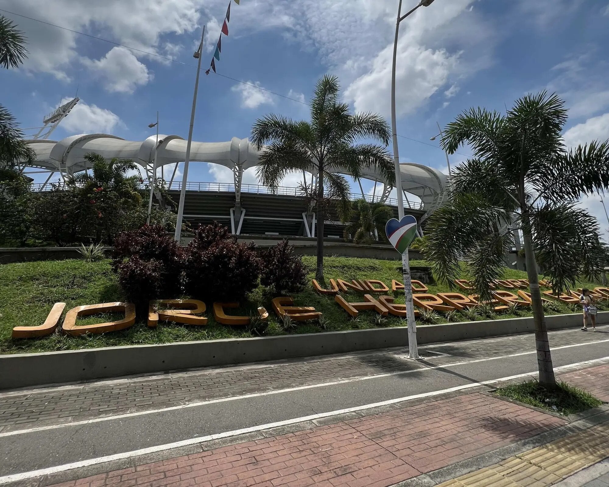 Visita de la ciudad con Almuerzo en Cali - Imagen 3