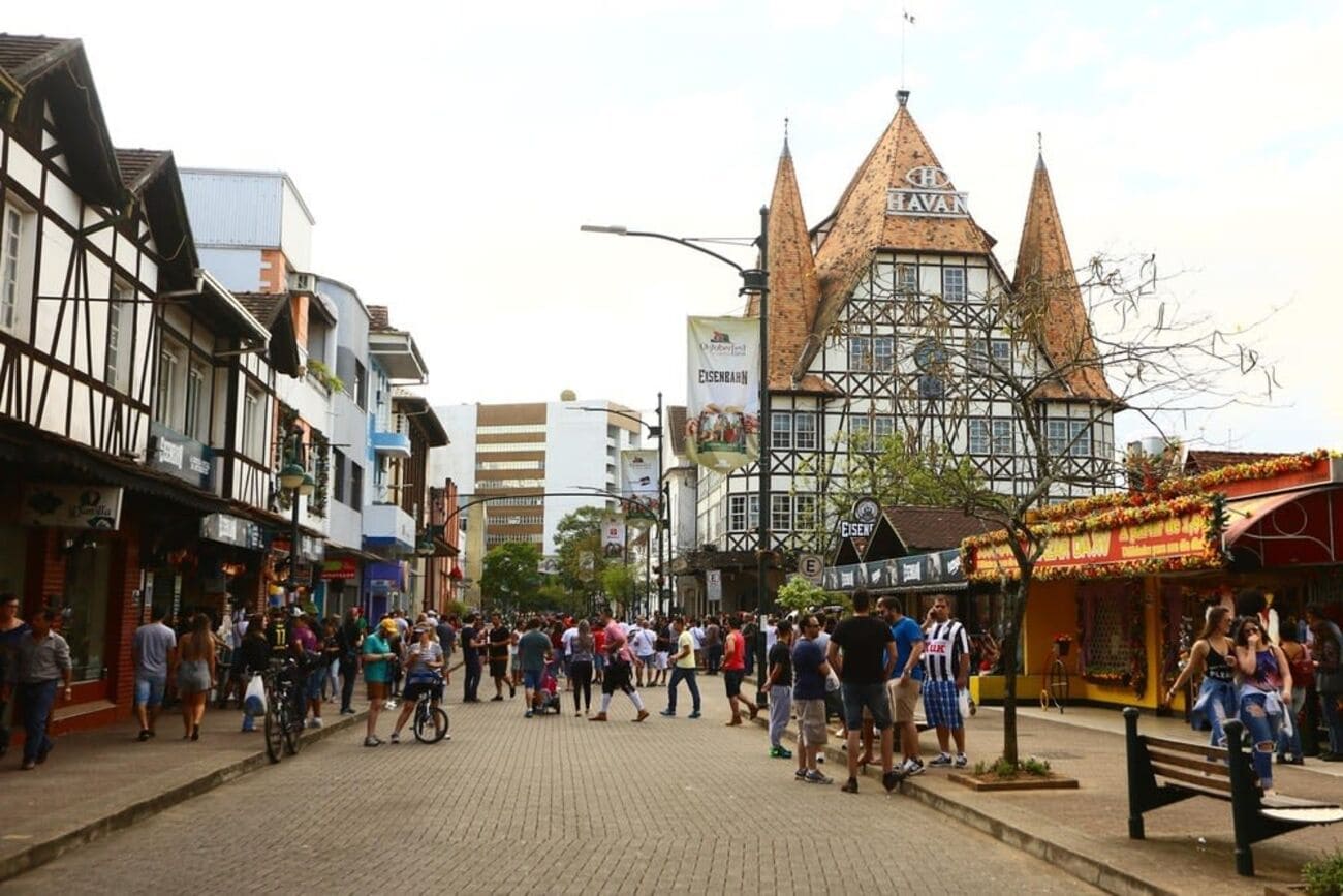 Tour Panóramico a Blumenau . - Imagen 2