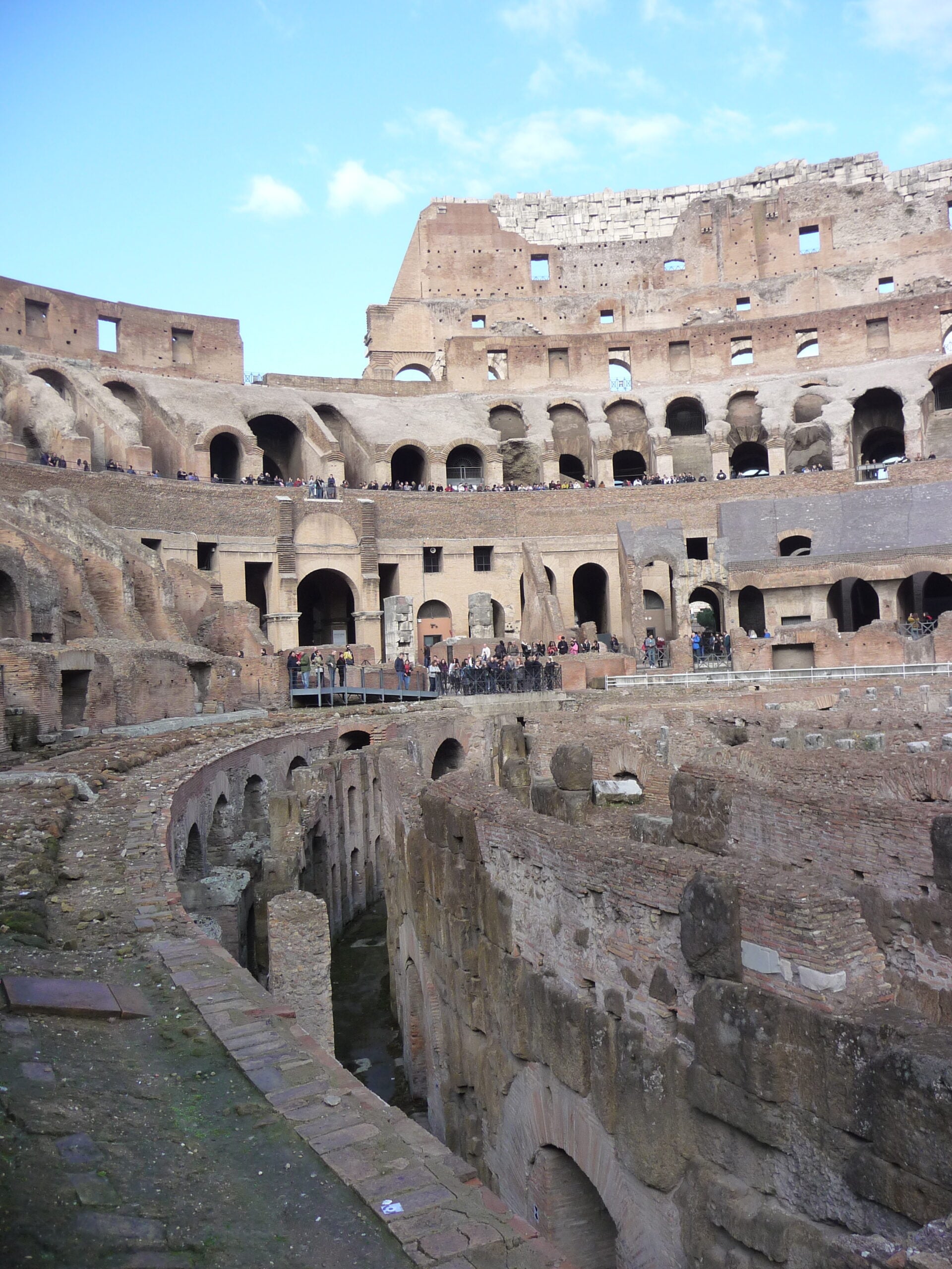 Small-Group Colosseum Arena & Forum Tour - Imagen 3