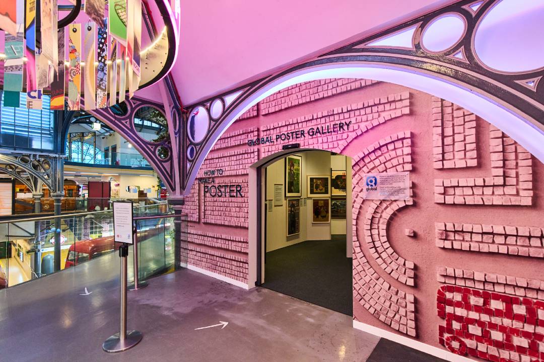 London Transport Museum - Kids go free - Imagen 3