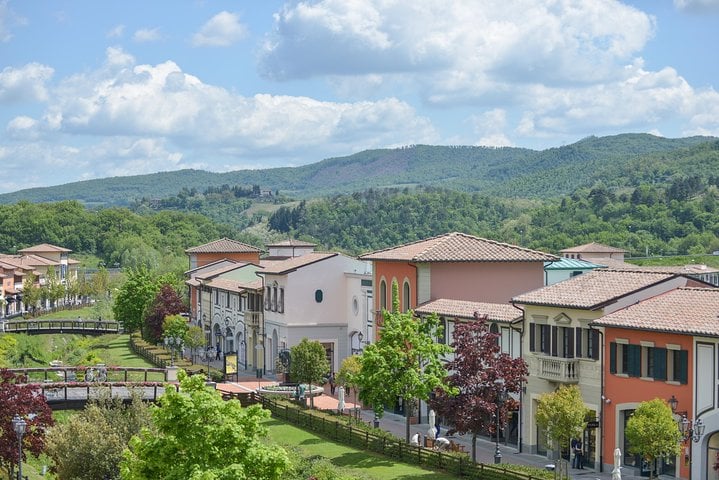 Compras en Florencia: Outlet Barberino - Imagen 2