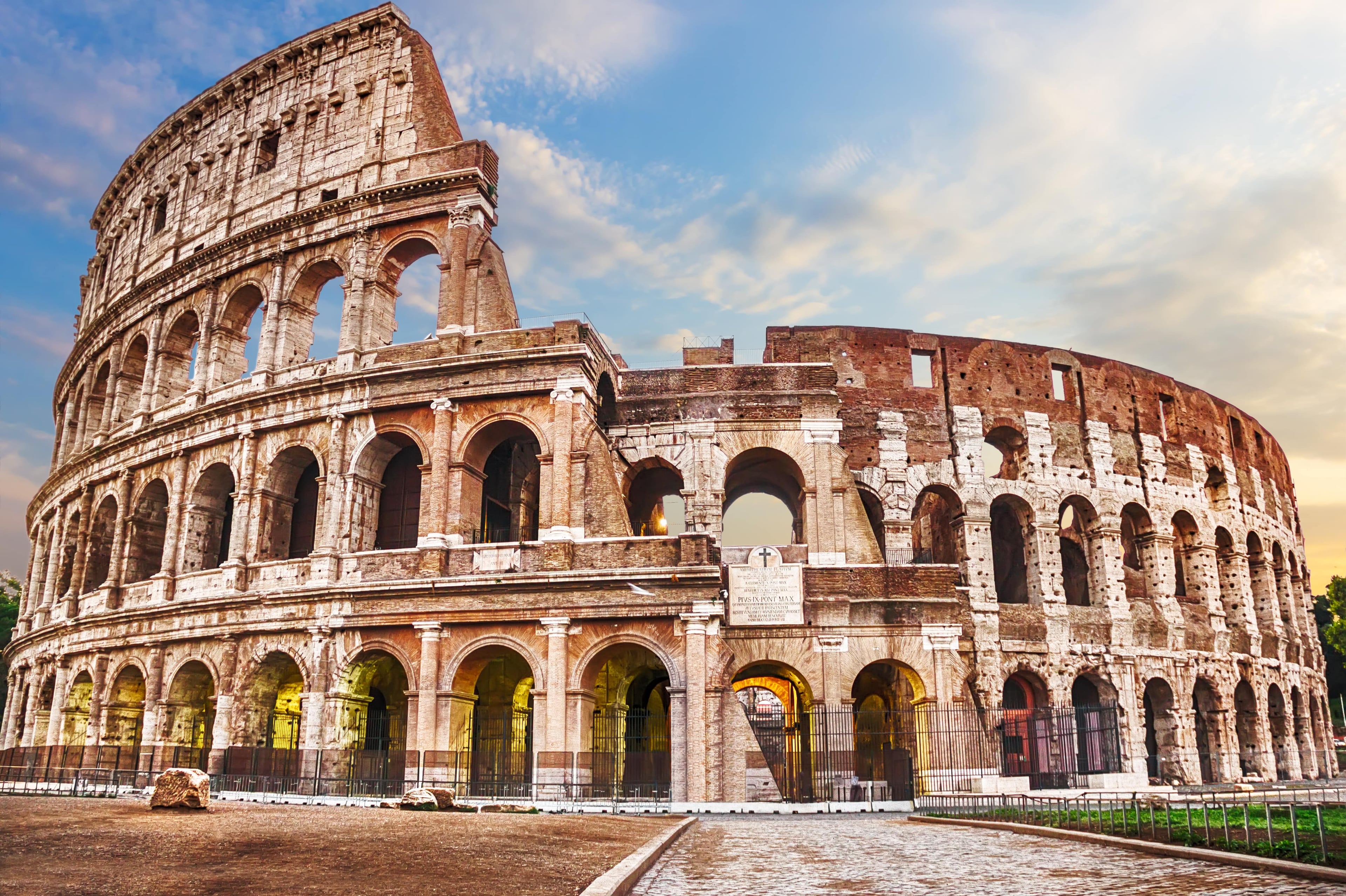 Colosseum and Roman Forum Guided Tour - Imagen 4
