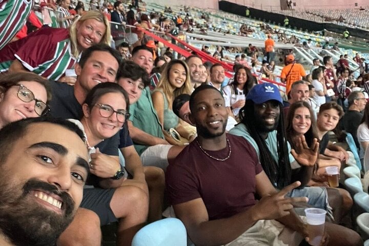 Fluminense Soccer Match at Maracanã - Imagen 4