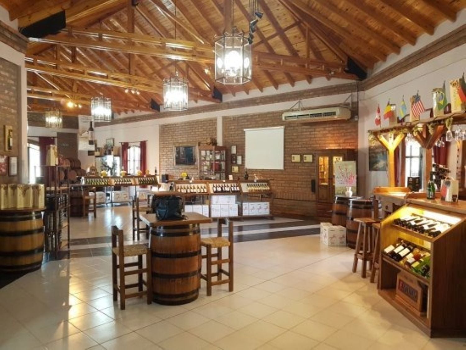 San Juan: Bodegas del Sur en inglés - Imagen 4