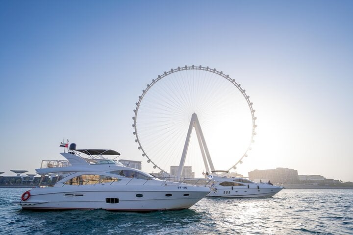 Yate por Dubai Marina con barbacoa - Imagen 2