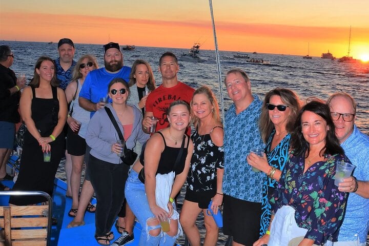 Los Cabos Catamaran Cruise with Open Bar - Imagen 2