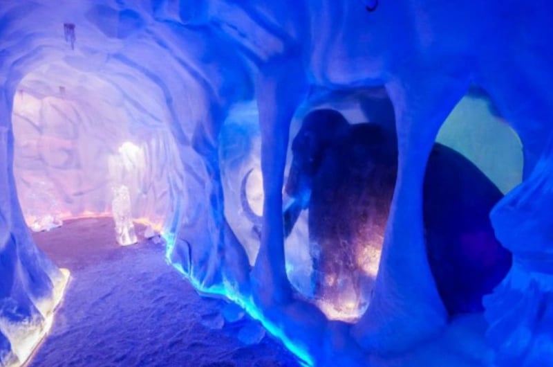 Entrada al parque de hielo en Canela - Imagen 3