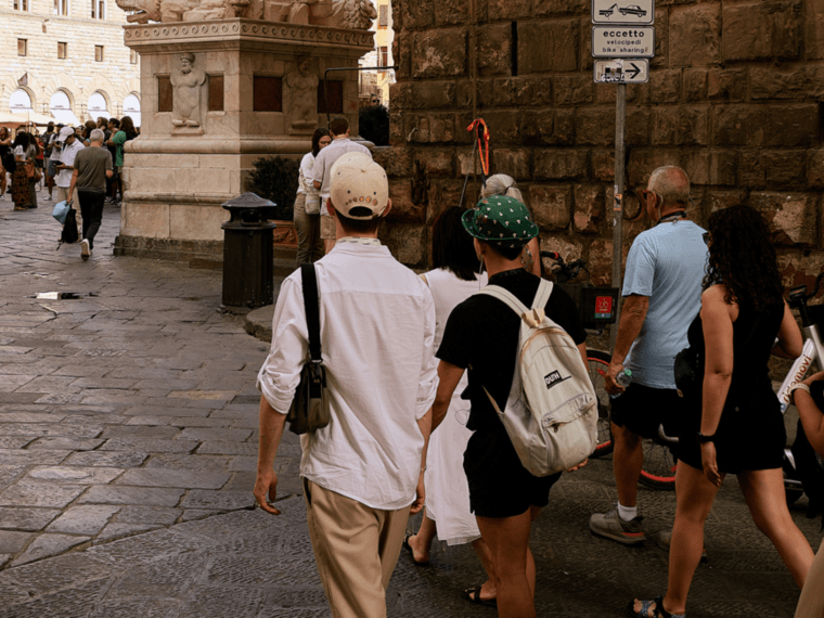 Florence Walking Tour with Accademia - Imagen 2
