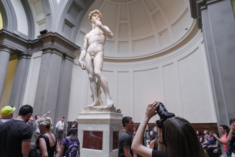 Florence Walking Tour with Accademia - Imagen 4