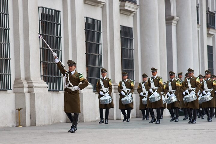 Cambio de Guardia, La Moneda y Santa Lucía - Imagen 2