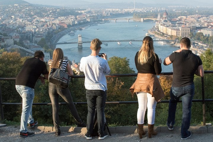 Budapest Grand City Tour and Parliament - Imagen 4