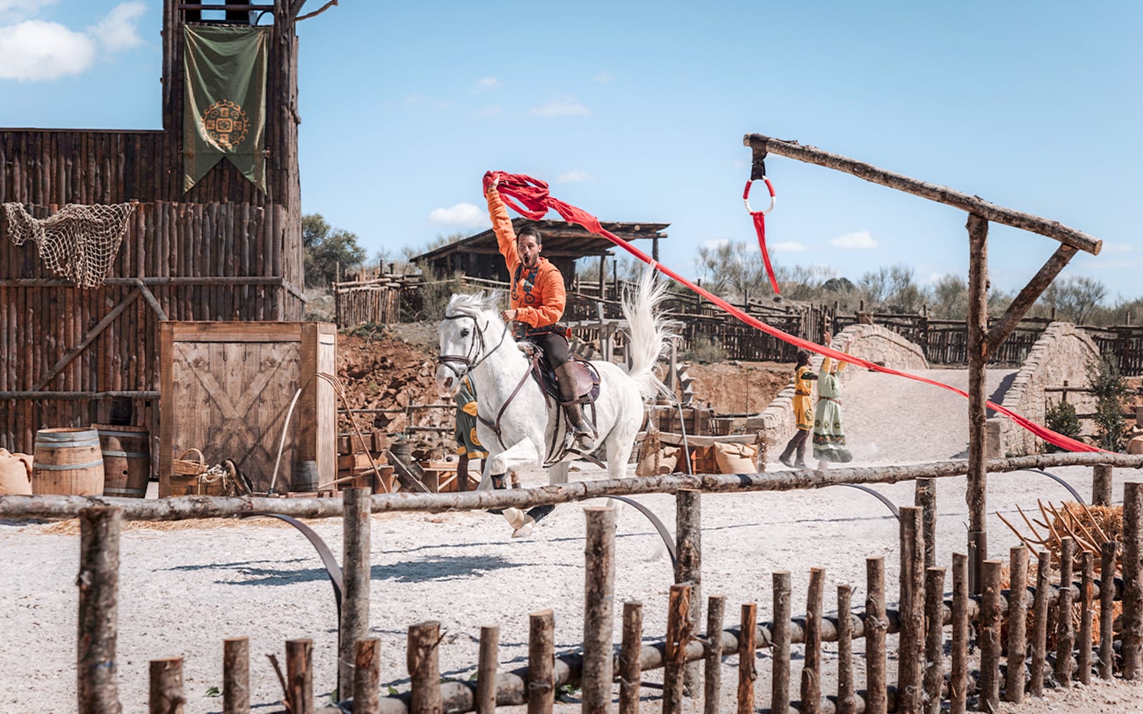Puy du Fou y show nocturno con traslado - Imagen 3
