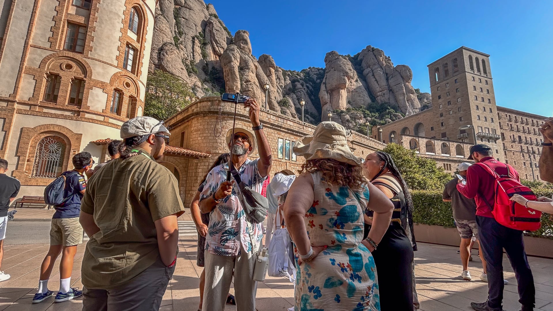 Monasterio de Montserrat desde Barcelona - Imagen 4