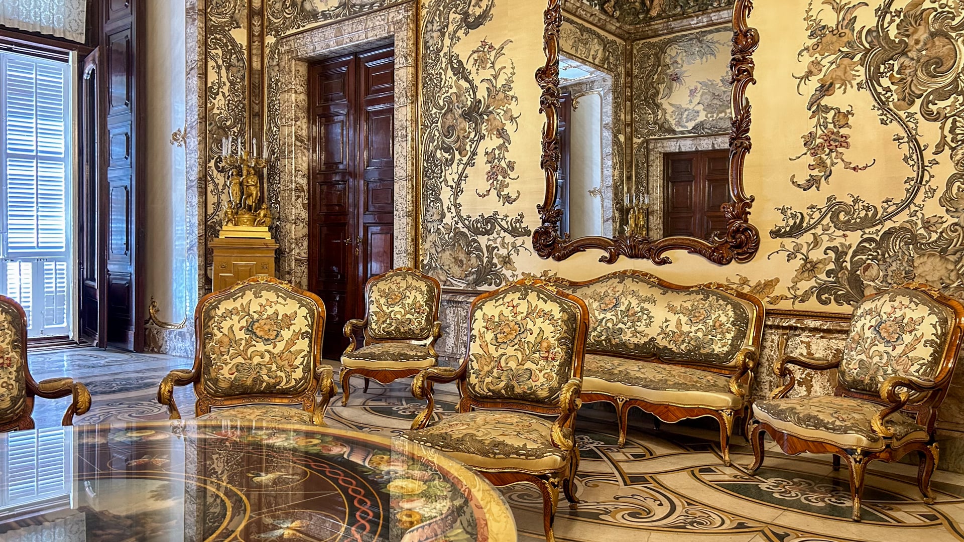Palacio Real: visita en grupo reducido - Imagen 2