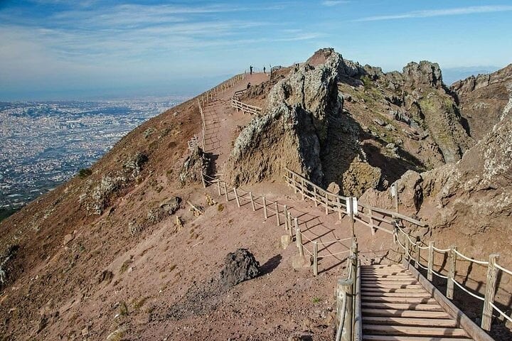 Vesubio y caminata a la cima con almuerzo - Imagen 3