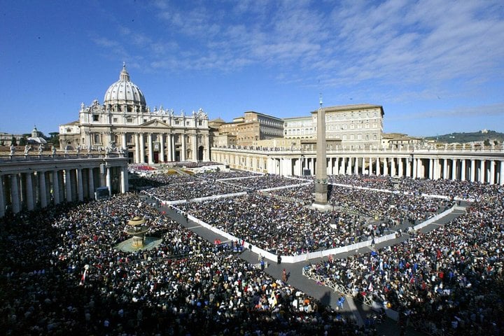 Audiência papal na Cidade do Vaticano - Imagen 2