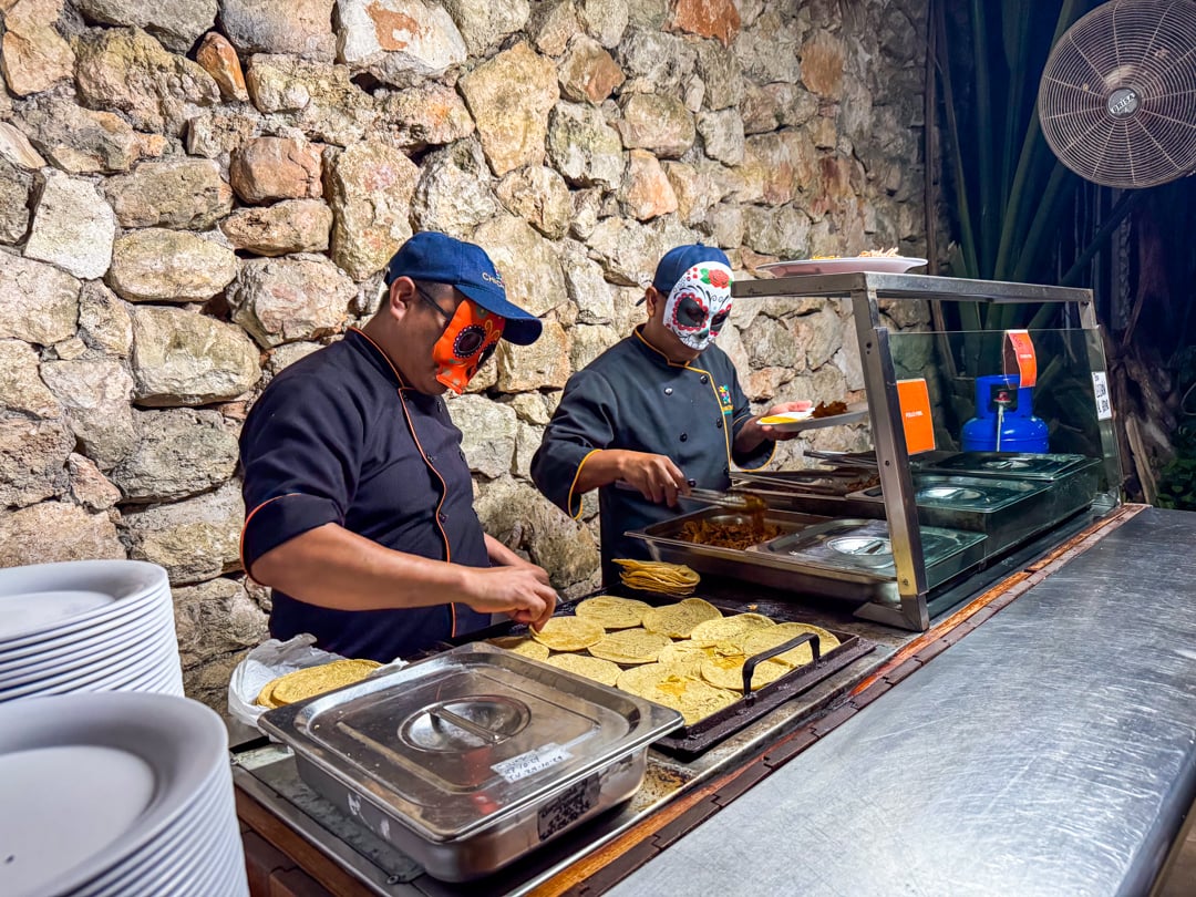 Día de Muertos en un Cenote - Imagen 3