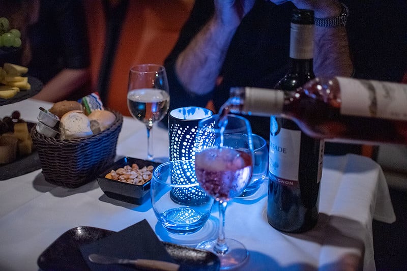 Crucero por los canales con quesos y vinos - Imagen 3