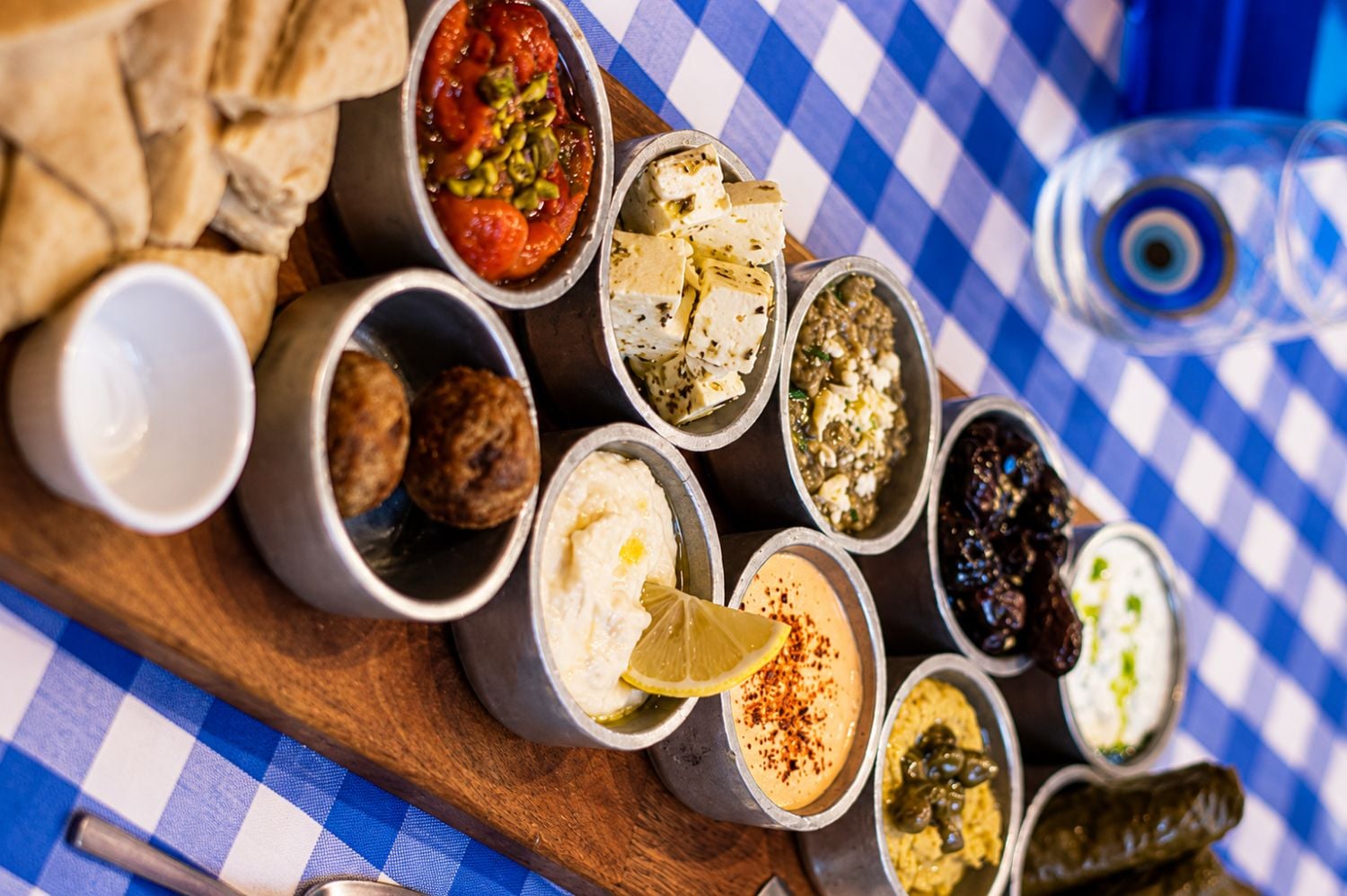 Kefi Estiatorio: Greek Banquet for Sharing - Imagen 4