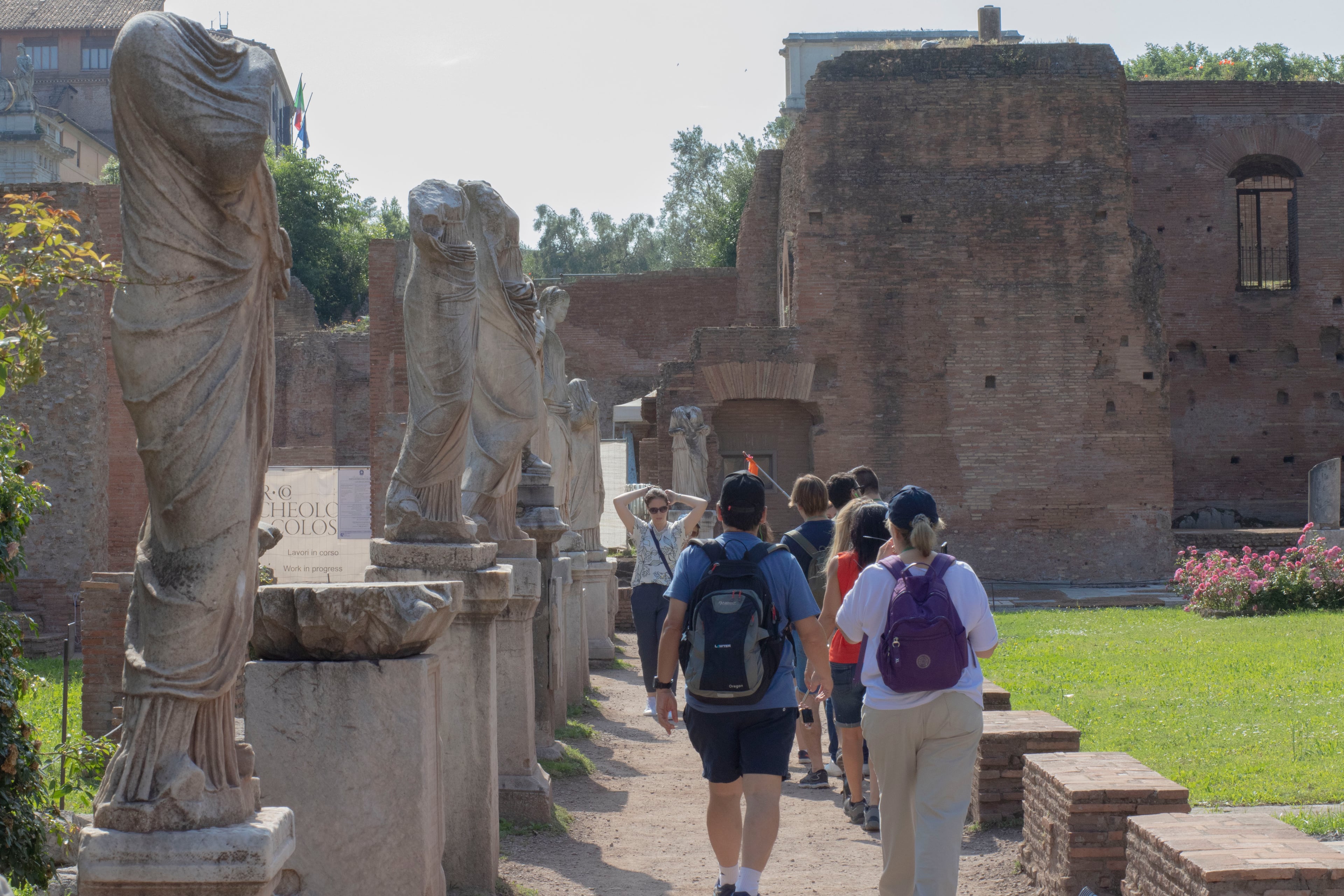 Colosseum, Forum & Palatine Guided Tour - Imagen 3