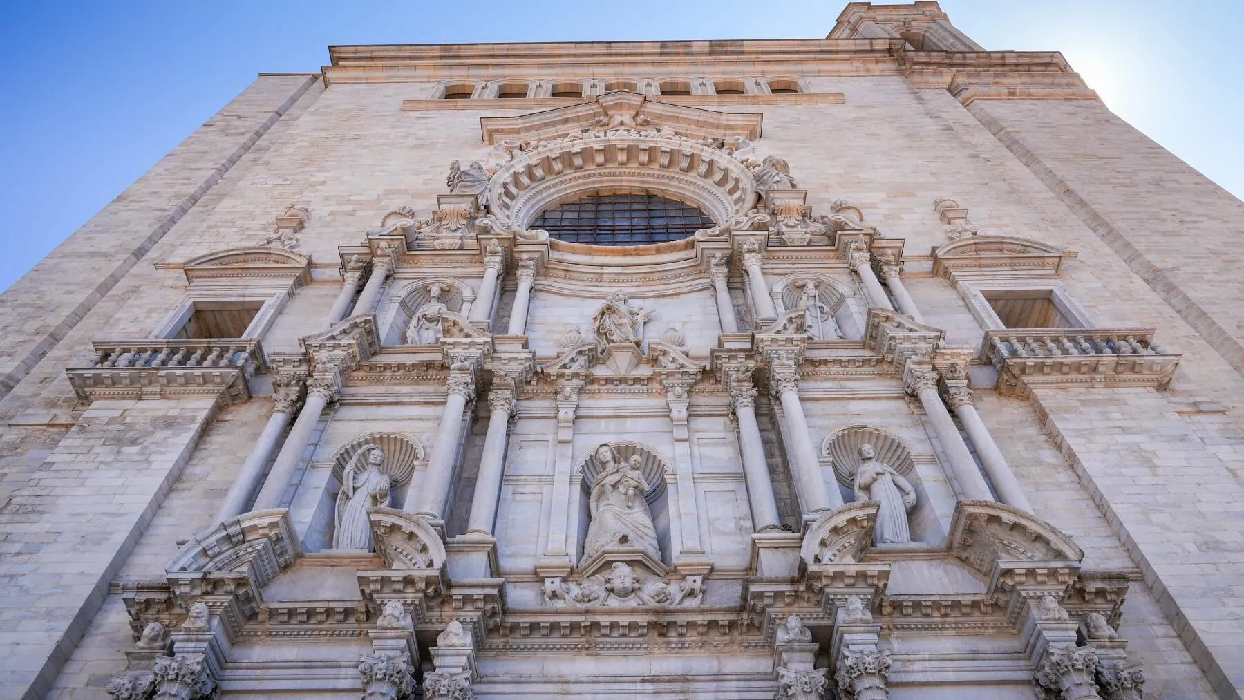 Girona, día completo desde Barcelona - Imagen 3
