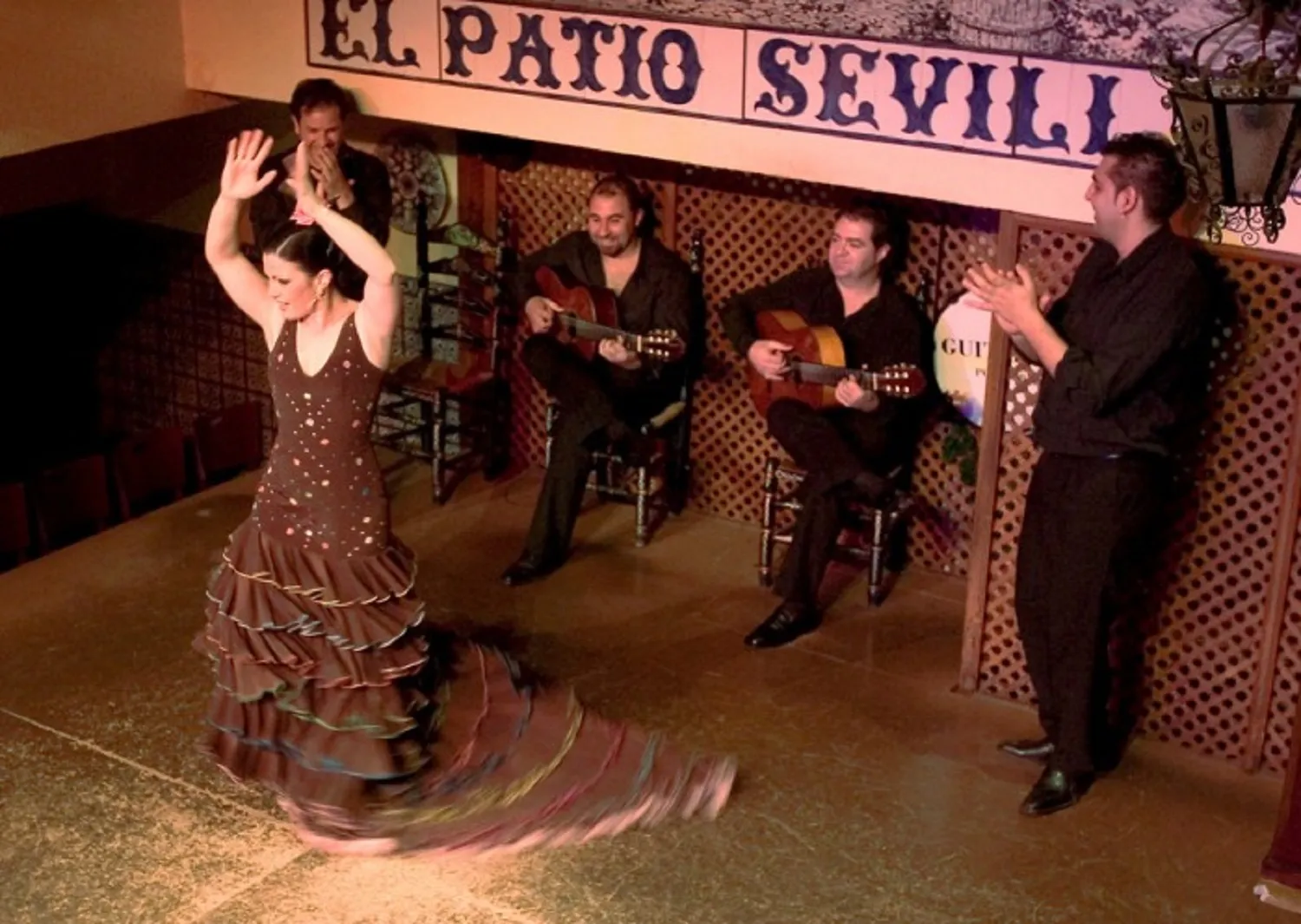 Noche de flamenco en Sevilla - Imagen 2