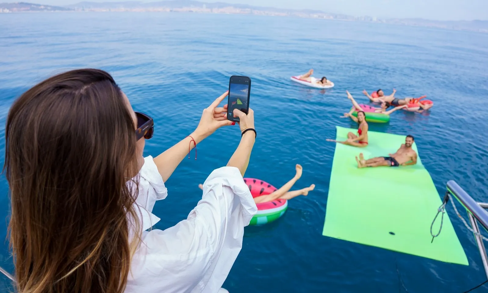 Catamarã exclusivo com tapas e bebida - Imagen 3