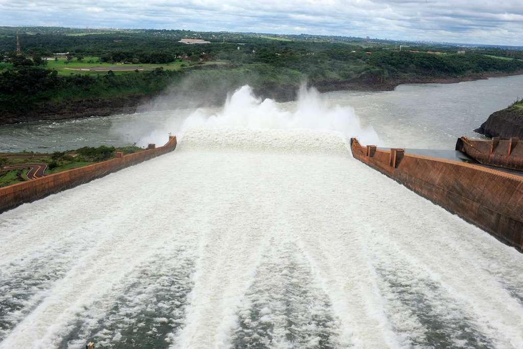 Cataratas de Iguaçu y Represa de Itaipú - Imagen 2