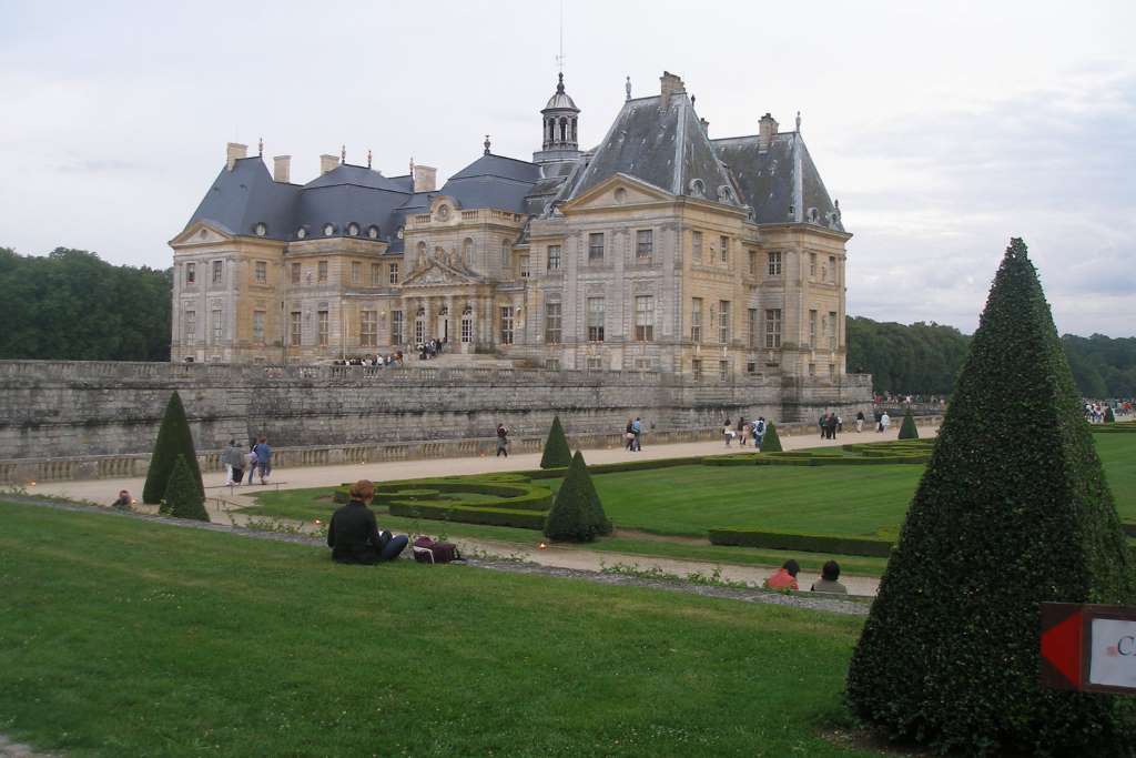 Fontainebleau and Vaux-le-Vicomte Day Trip - Imagen 3