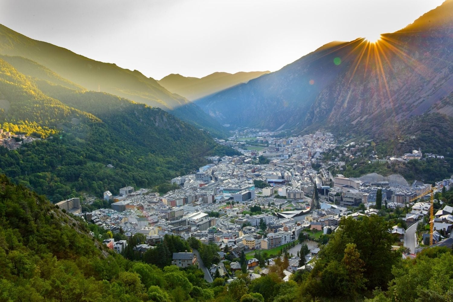 Andorra: Nature and Shopping - Imagen 3
