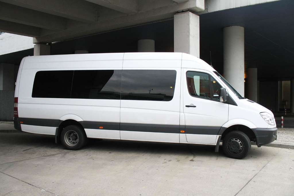 Shared Transfer from/to Rio International Airport from/to Buzios Hotel - Imagen 2
