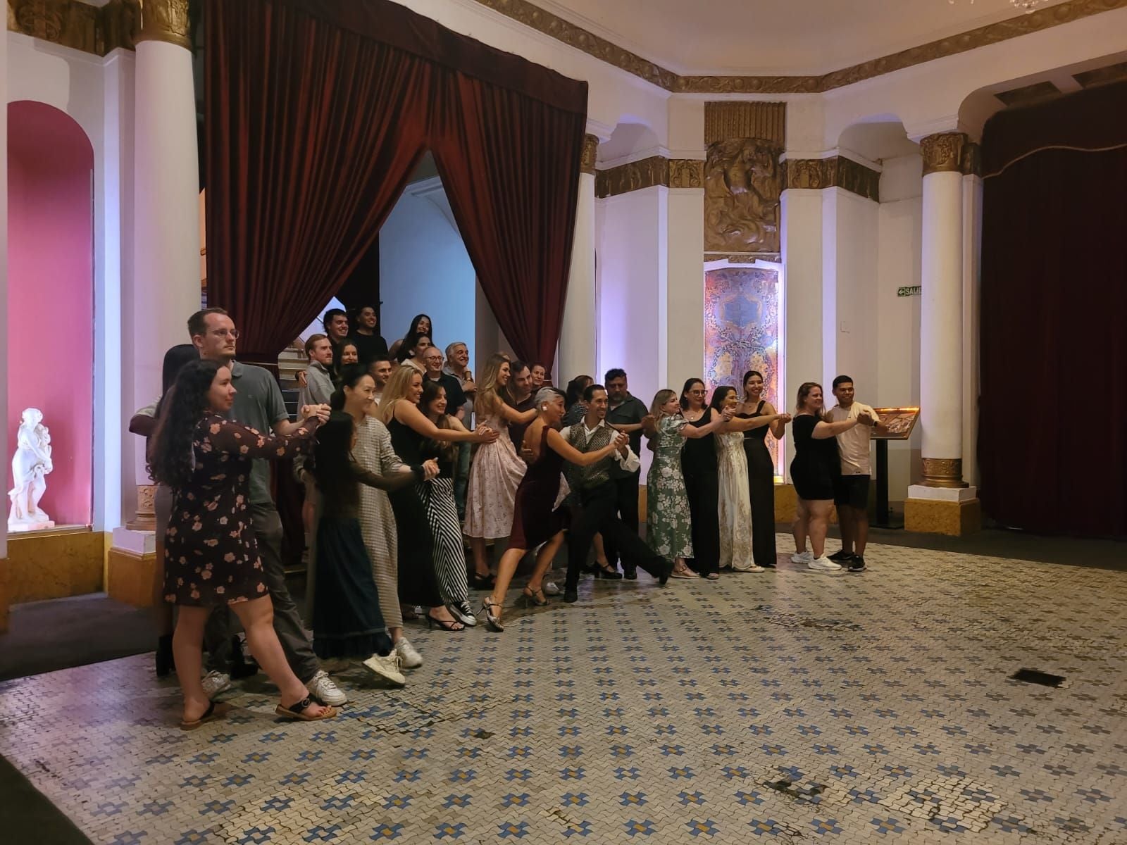 Palacio Tango en el Teatro Piazzolla - Imagen 4