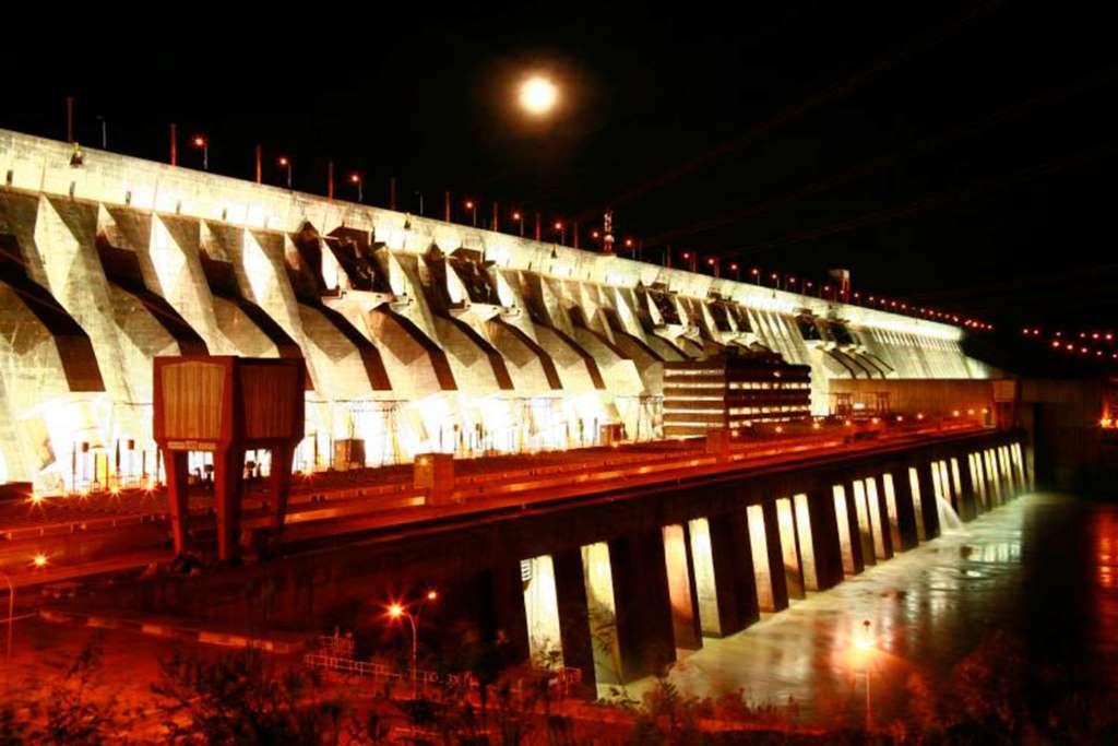 Tour Nocturno por Itaipú - Imagen 3