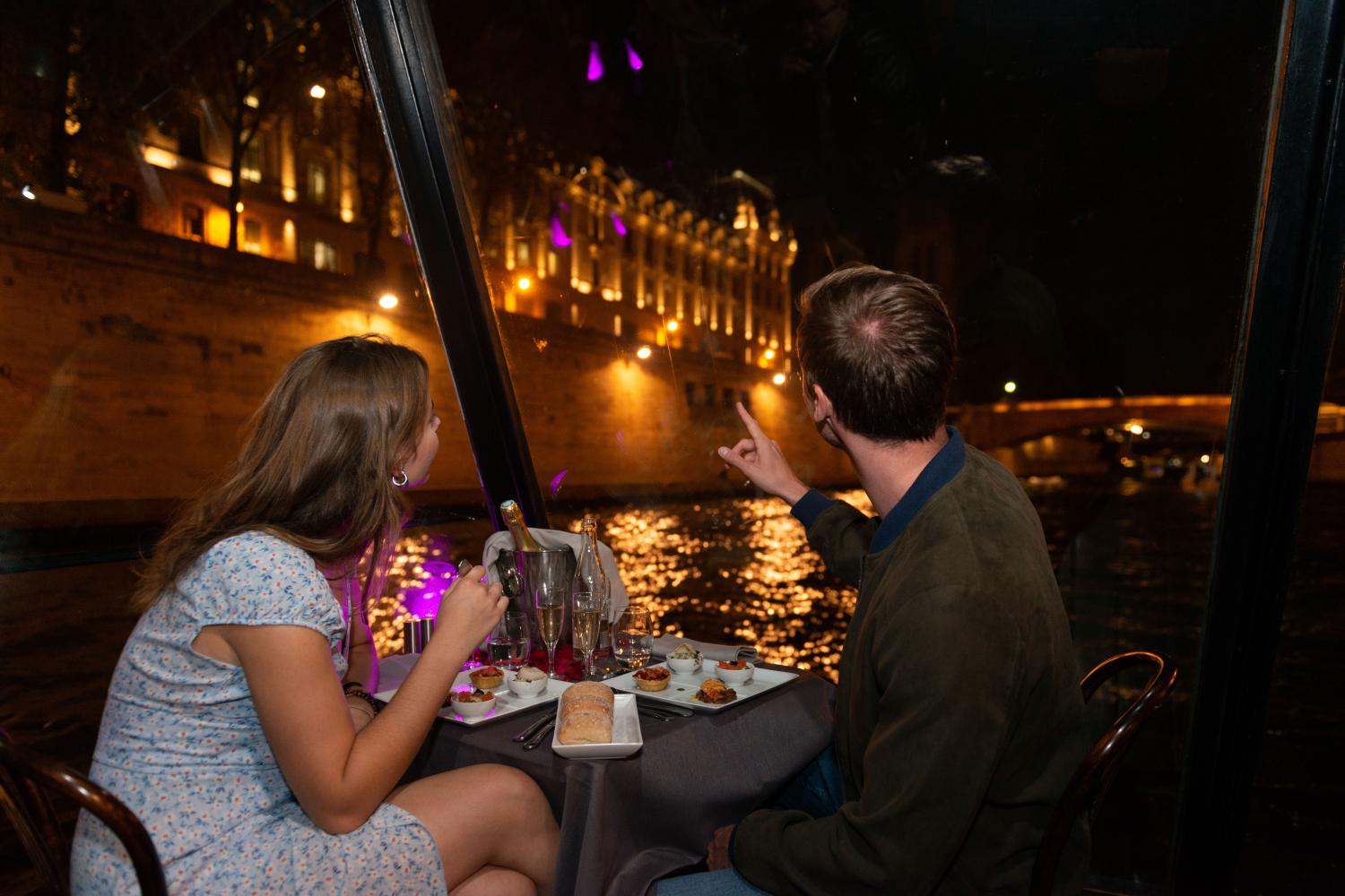 Seine Dinner Cruise 9:15 pm, Special Dates - Imagen 2