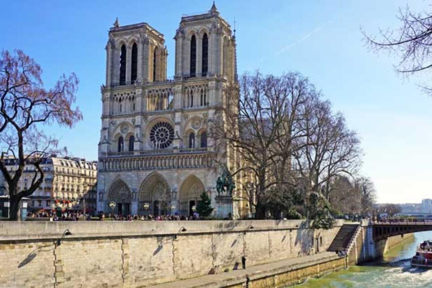 Notre Dame: District Tour and Audioguide - Imagen 2