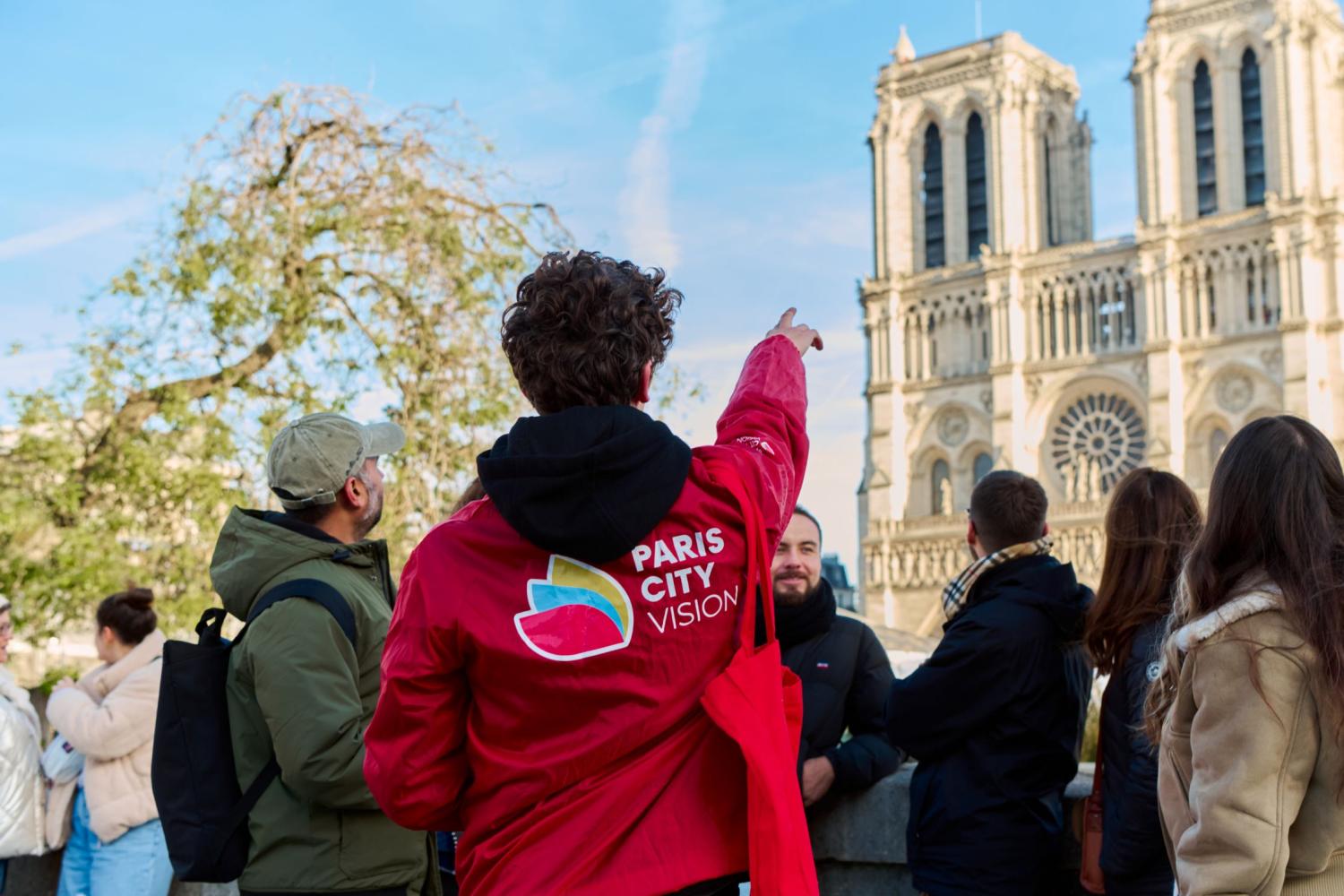 Louvre, Conciergerie and Notre Dame in 1 Day - Imagen 3