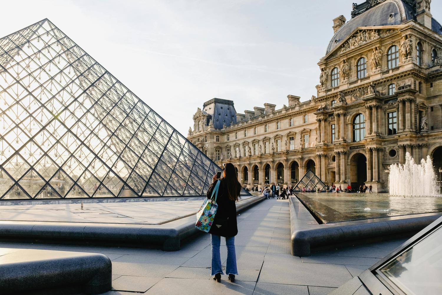 Louvre museum - Small group guided visit - Imagen 3