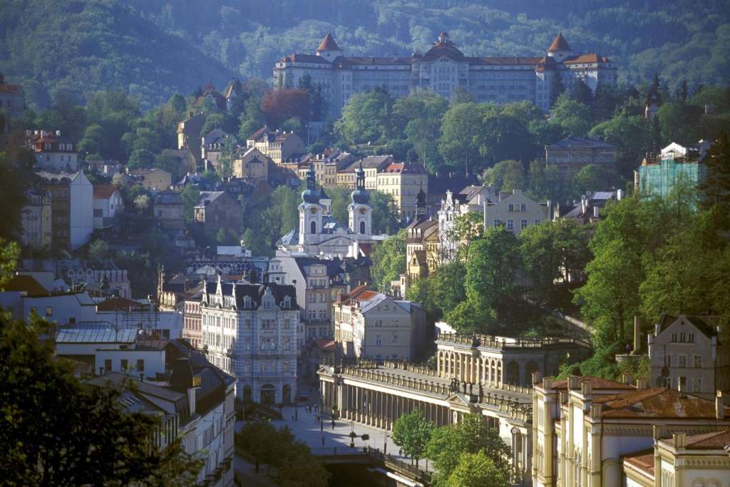 Karlovy Vary y Spa Carlsbad con almuerzo - Imagen 2
