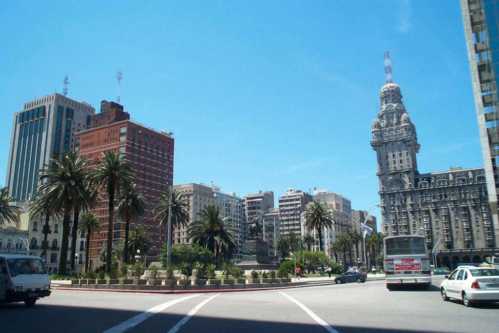 Transfer de Colonia a Montevideo - Imagen 3