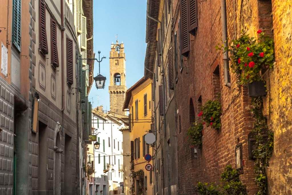 Chianti Classico, Montalcino, Montepulciano - Imagen 3